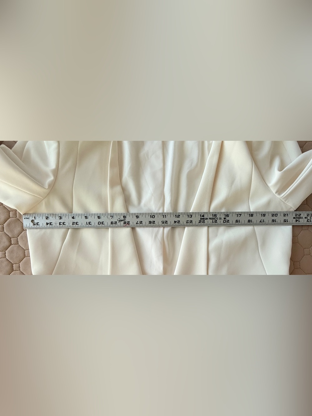 White House Black Market EUC 
Cream Waterfall Blazer w/two 
Zip pockets Size 14 - Picture 9 of 11